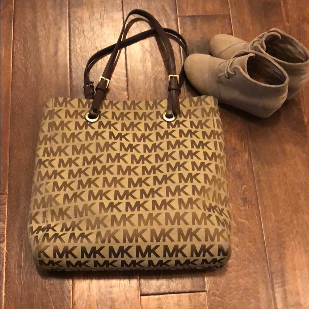 Michael Kors handbag